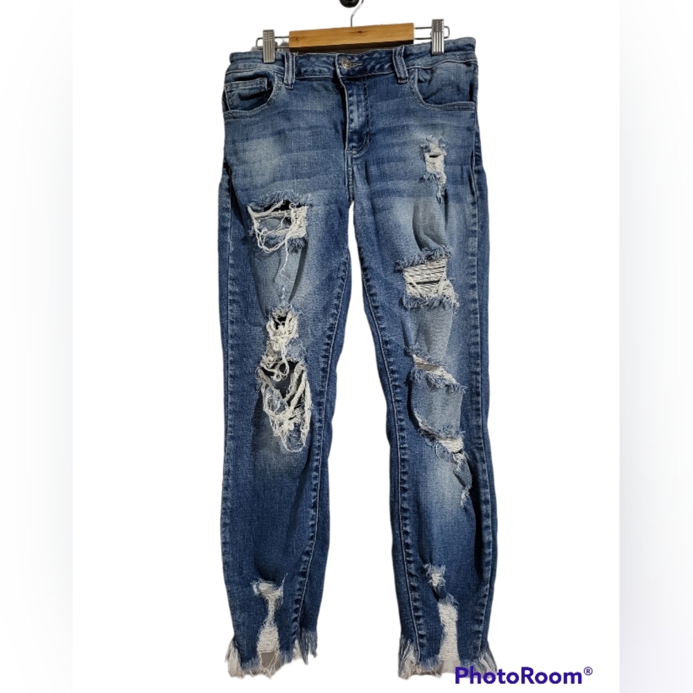 Cello Distressed Frated Hem Medium Wash Jeans Size 28